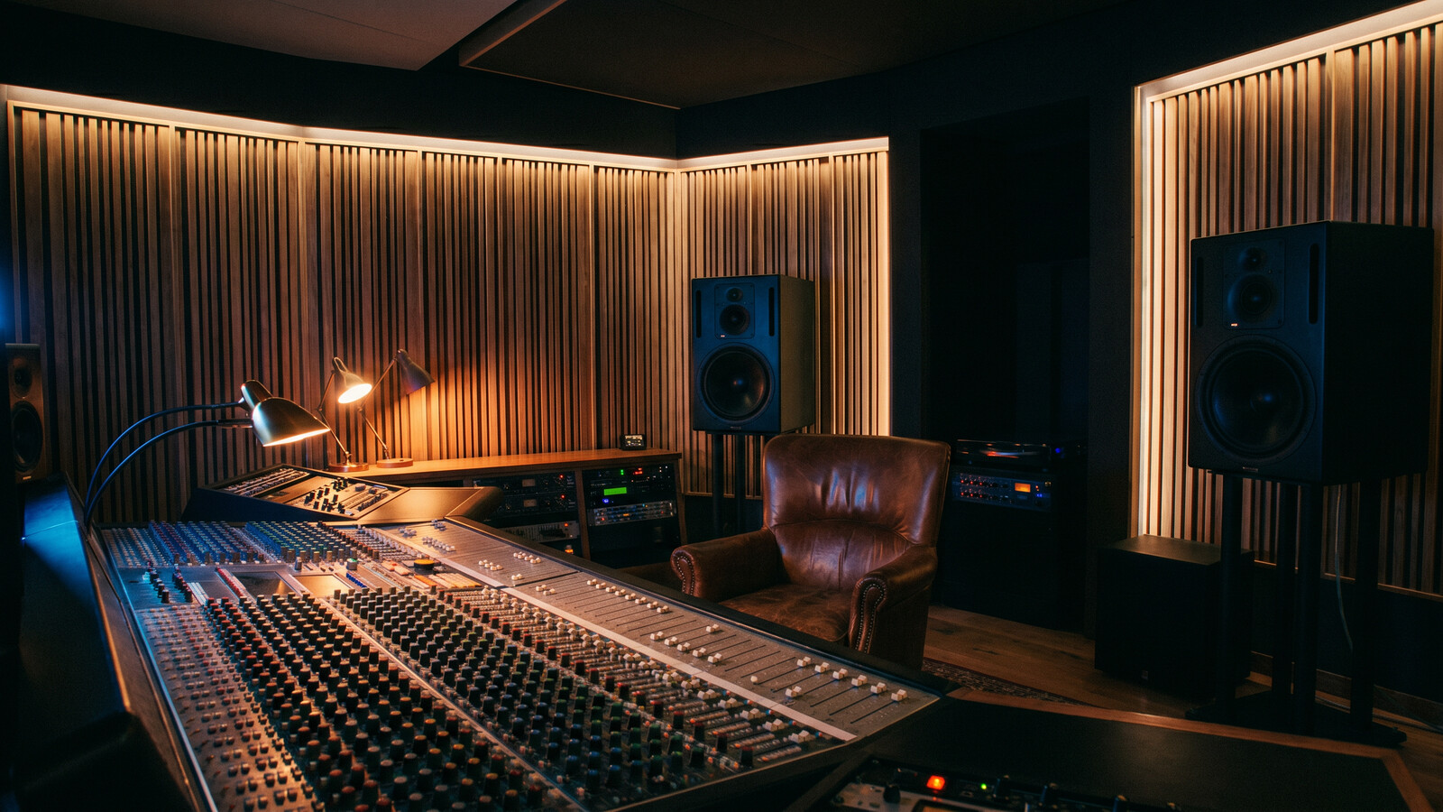Sound & Finishing